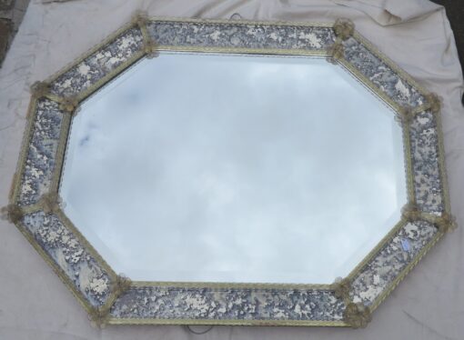 Miroir octogonal Veronése avec parecloses en miroir vieilli et oxydés