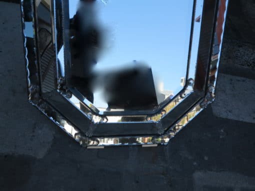 Venitien mirror glasses in the Mercury beveled center - Image 2