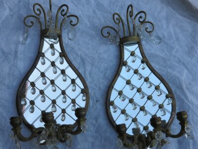 1950/70 Pair of wall lamps in the shape of racket with glass drops
