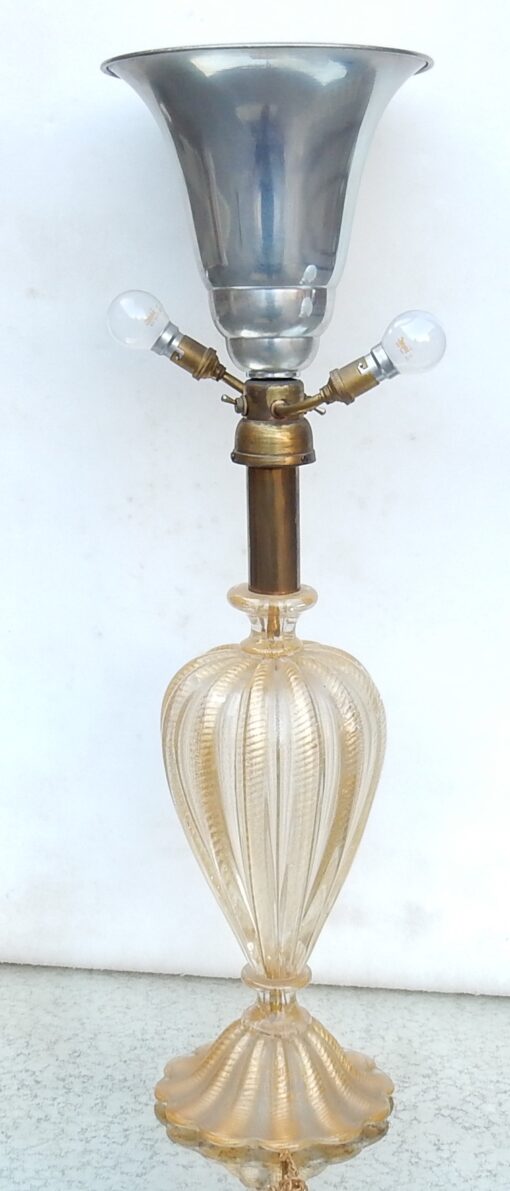 1970' Murano Lamp in The Style of  Barovier & Toso - Image 5