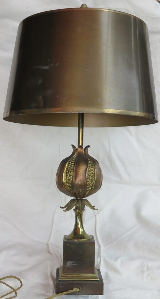 Lampe signée Charles modéle grenade