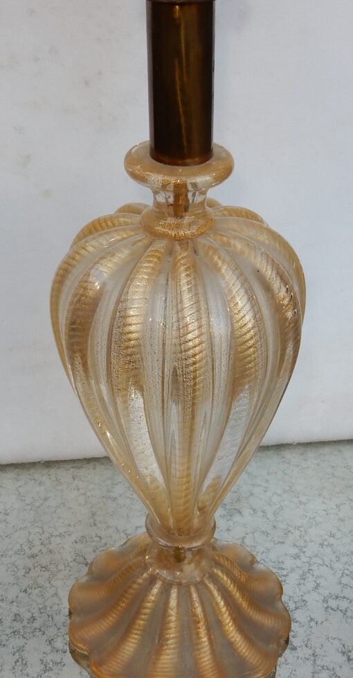 1970' Murano Lamp in The Style of  Barovier & Toso - Image 6