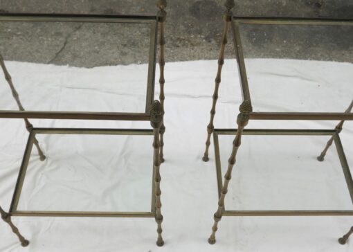 70' Pair  of end of sofa Maison Bagués Bamboo model with tops in glass - Image 2