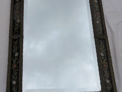 Miroir Napoléon 3 , cadre bronze , émaillé sur cartouches en miroir noirci