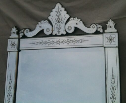 Miroir venise rectangulaire a fronton et cabochons – Image 3