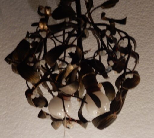 1900' Lustre Boule de Gui en Bronze Art Nouveau à 2 Lampes Diamètre 45 cm – Image 4