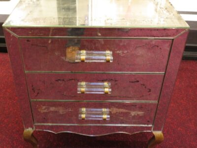 Commode Miroir scratchée