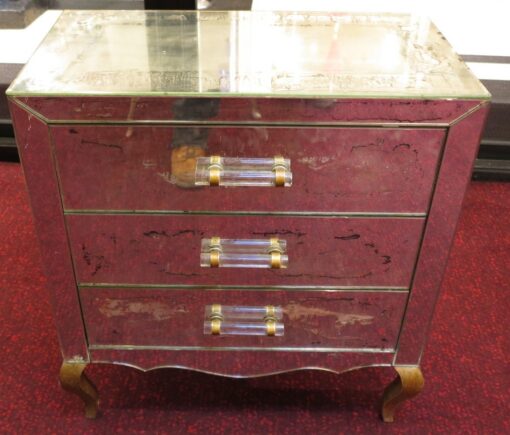 Chest of drawers Mirror scratched