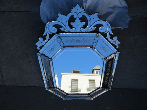 1880' Mirror Venice Octagonal Has Front Wall Silvering 149X99 cm - Image 8
