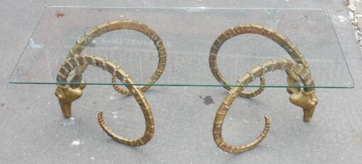 1970' ALAIN CHERVET (né en 1944) Attribué a, Table Basse Aux Protomés d' Ibex Bronze Patiné – Image 7