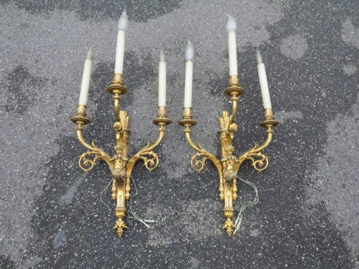 1950' Pair of bronze sconces cherub playing 2 trumpets