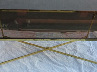 Coffee table metal gilded with spacer