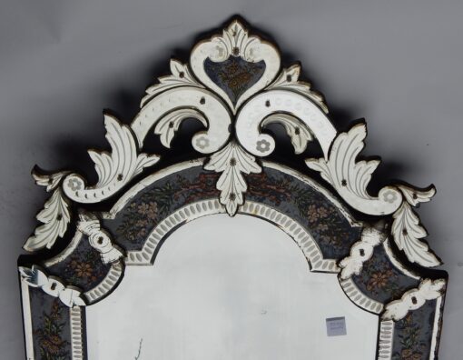 1880/1900' Miroir Napoléon III Venise Rectangulaire, Cadre en Verre Bleu Orné de Fleurs Émaillées DLG LXIV – Image 8