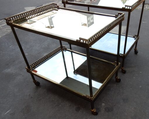 1950/70 Paire de Dessertes Roulantes Maison Jansen en Laiton et Bronze  Doré Avec Galeries Ajourées – Image 7