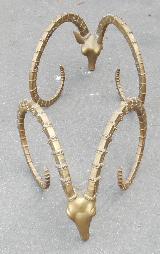 1970' ALAIN CHERVET (né en 1944) Attribué a, Table Basse Aux Protomés d' Ibex Bronze Patiné – Image 4