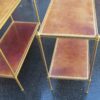 Paire d Etageres en bronze  Maison Bagués et 2 plateaux gainés de cuir beige – Image 6
