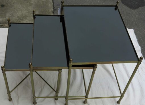 1950/70 Series of 3 Nesting gilted bronze tables  top black opaline entretoise in X - Image 6