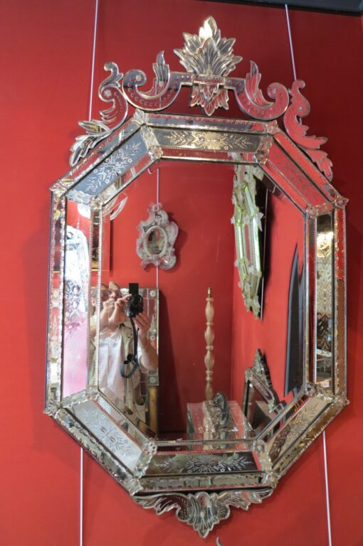 Miroir Vénitien Octogonal Avec Couronne