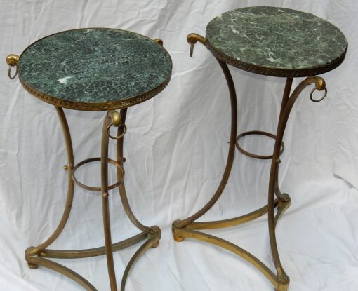 1950/70 Paire de Guéridons Style Maison Jansen Bronze Doré Plateau Marbre Veiné Vert – Image 8