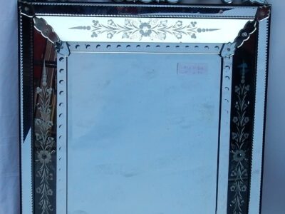 1950's Venetian Mirror With a Floral Decor and with Bubbles