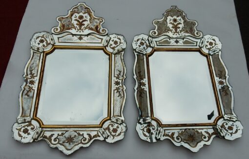1950/70 Pair Of Mirrors With Decors Eglomised