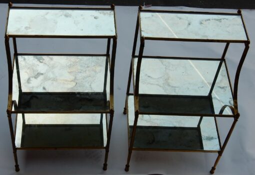 1950/70' Paire d'Etagères en Laiton à 3 Niveaux Maison Bagués Forme Escabeau Plateaux Miroirs Vieillis – Image 4
