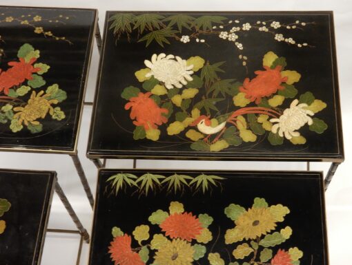 1950/70' Pair of Series of 3 Nesting Tables Maison Baguès Style Bamboo shape in Bronze Chinese Lacquer Black Top Flowers and Birds Design - Image 5
