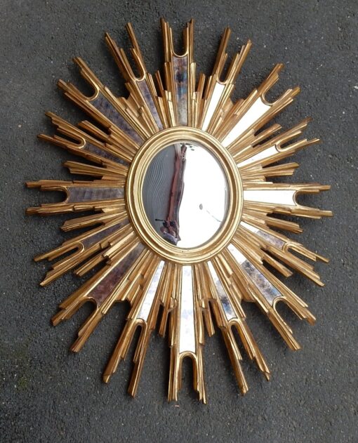 1970' Ovale Convex Mirror Gilded Resin 85 x 67 cm
