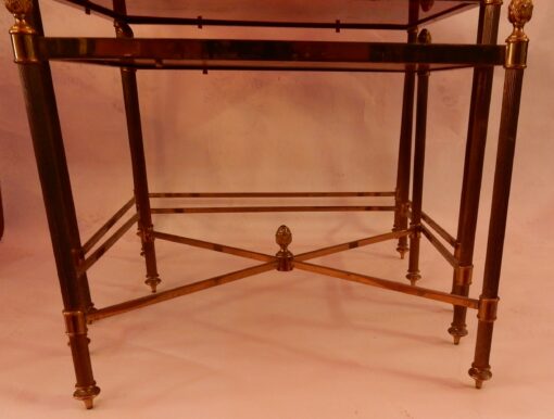 1970 'Series Of 3 Nesting Tables Maison Baguès In Gilt Bronze, 3 Amber Bakelite Trays - Image 3