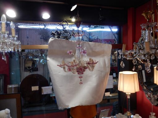 1950/70 Paire de Lustres Murano 5 Bras Cristal Naturel et Cristal Couleur Rose – Image 4