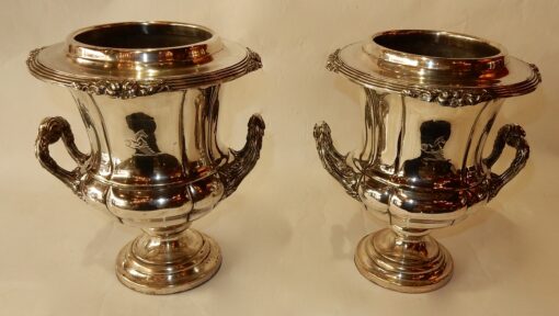 1900' Paire De Rafraichissoirs En  Métal Argenté  Style Napoléon 3 – Image 4