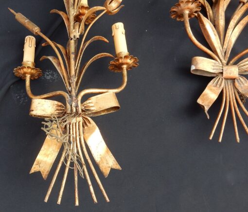 1970' Série De 7 Appliques Aux Roseaux  En Fer Doré Par Hans Kogl Pour Maison Jansen 5 Ampoules H 104 cm(Réservé) – Image 3