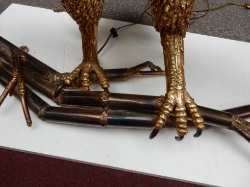 1970' Lampe A L'Aigle  Avec Ailes Déployées En Bronze Ornées De Mica Violet Style Duval Brasseur Éclairante Signée Isabelle Faure 2m30 D'Envergure – Image 6