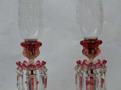 1950/70 Paire de Bougeoirs En Cristal Opalescent Et Rouge Photophores Baccarat Signés