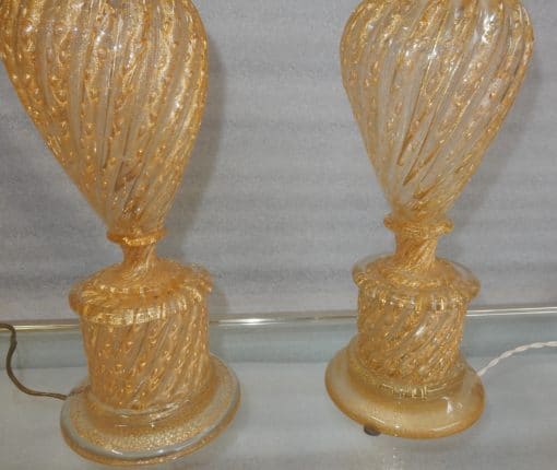 1950/70 Pair of Barovier y Toso Lamps With Gold Paillons - Image 2
