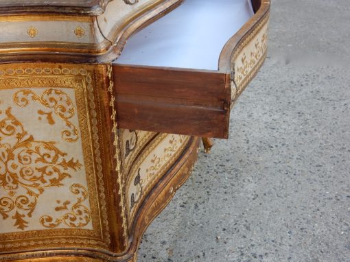 1950/70 ′ Commode Crossbow And Pair Of Bedside Tables 3 Drawers Golden Wood In The Style Of Italian Renaissance 124 X 49 X H 91 cm - Image 7