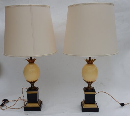 1950/70 Paire de Lampes en Marbre Noir et Oeuf d'Autruche Maison Jansen