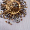 1970′Paire De  Plafonniers ou Appliques à Décor de Fleurs et Feuilles en Métal Doré Et Verre Coloré  Orange Maison Baguès Ou Banci – Image 7