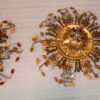 1970′Paire De  Plafonniers ou Appliques à Décor de Fleurs et Feuilles en Métal Doré Et Verre Coloré  Orange Maison Baguès Ou Banci – Image 3