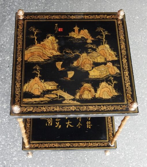 1950′  Table Maison Baguès Décor Bambou en Bronze Doré Avec Plateaux Laque de Chine 40 X 40 X H 59 CM