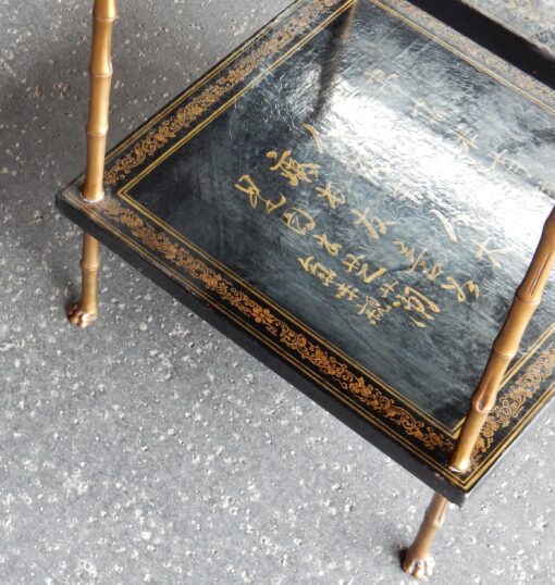 1950′  Table Maison Baguès Décor Bambou en Bronze Doré Avec Plateaux Laque de Chine 40 X 40 X H 59 CM – Image 9
