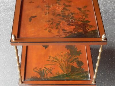 1950/70′ Bout de Canapé A Roulettes, Bronze Décor Bambou, Plateau Laque de Chine Style Maison Baguès 52 X 52 cm