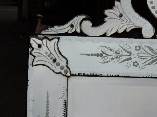 1900 ′ Venetian Mirror With Floral Decor And Pediment - 172 x 89 cm - Image 11