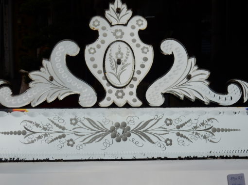 1900 ′ Venetian Mirror With Floral Decor And Pediment - 172 x 89 cm - Image 10