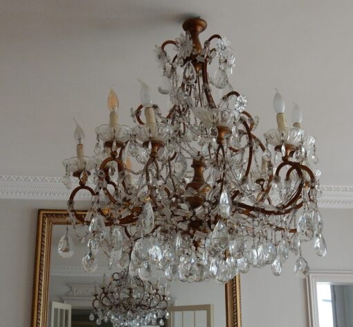 1950′ Lustre Cage Italie à 12 Lumières Bois Doré Et Cristal Diamètre 90 X H 100 cm – Image 19