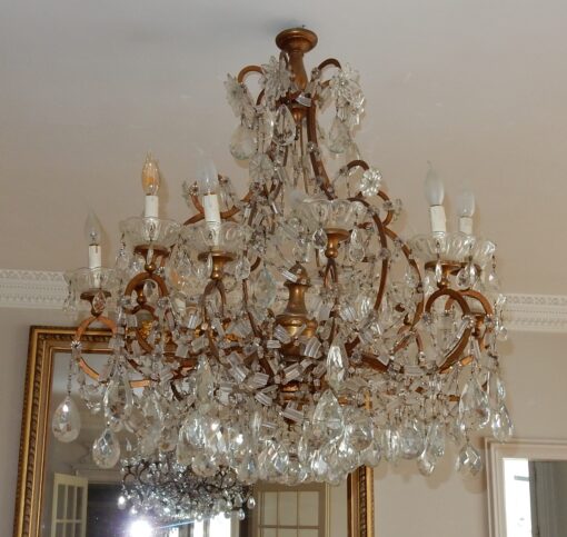 1950′ Lustre Cage Italie à 12 Lumières Bois Doré Et Cristal Diamètre 90 X H 100 cm – Image 18