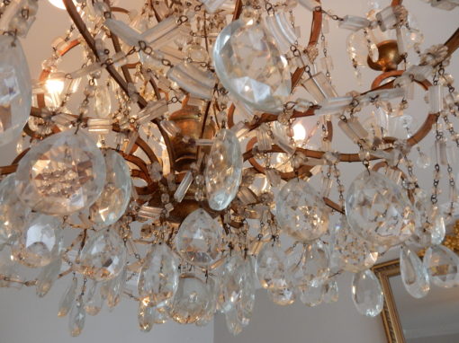 1950′ Lustre Cage Italie à 12 Lumières Bois Doré Et Cristal Diamètre 90 X H 100 cm – Image 13