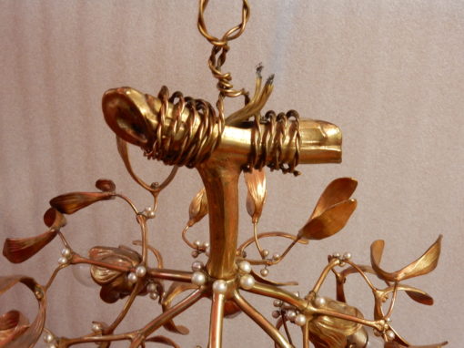 1900′ Lustre Boule de Gui en Bronze Doré Art Nouveau a 3 Lampes Diamètre 43 cm Douilles En Forme De Tulipes – Image 5