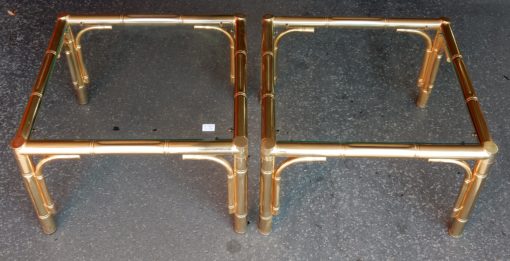 1970' Paire de Tables ou Bouts de Canapés Style Maison Jansen Décor Bambou en Métal Doré 64 x64 cm