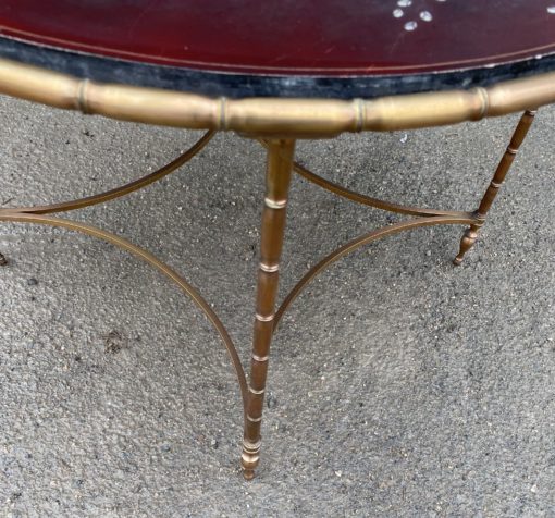 1950/70 ′ Round Bronze Coffee Table, Palm Tree Decor, Red Chinese Lacquer Top, Style Maison Baguès - Image 4